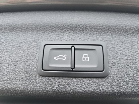 Certified 2024 Audi Q3 2.0T Premium Plus image 18