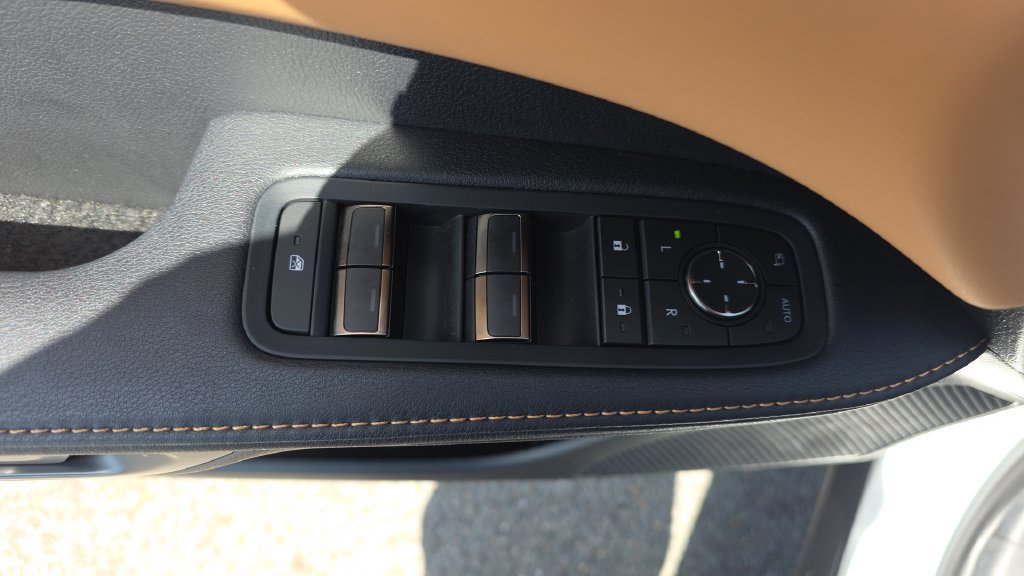 Used 2026 Lexus RX 350 FWD w/ Accessory Package (Z1) image 12