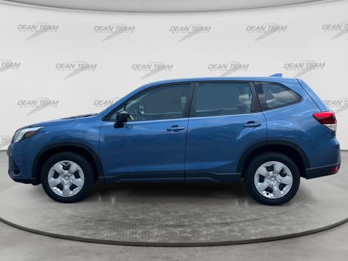 Used 2022 Subaru Forester AWD/4WD image 4