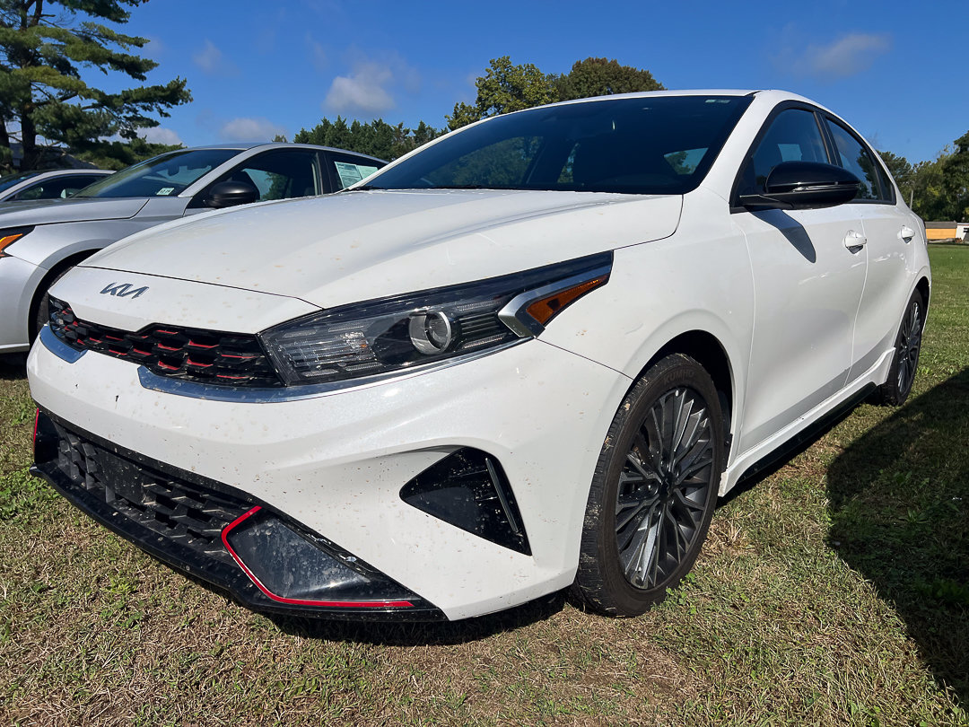 Used 2023 Kia Forte GT-Line w/ GT-Line Technology Package FWD image 2