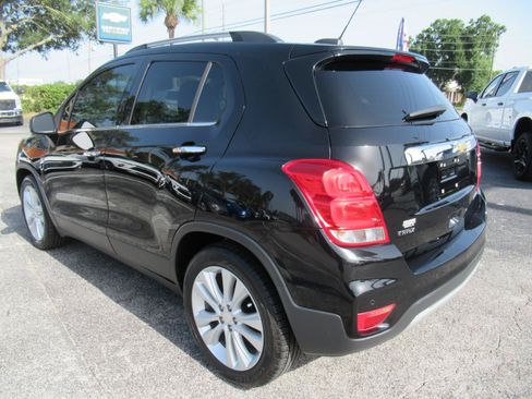 Used 2020 Chevrolet Trax Premier FWD image 8