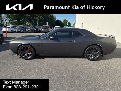 Used 2019 Dodge Challenger R/T image 4