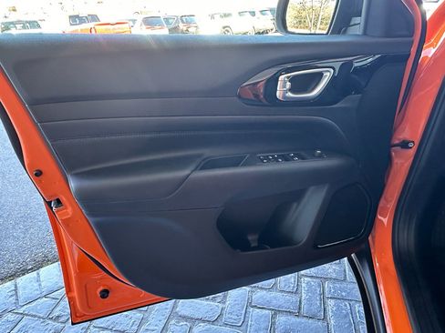 New 2026 Jeep Compass Latitude image 30