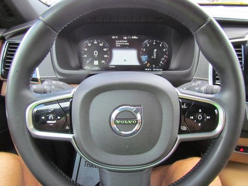 Used 2017 Volvo XC90 T6 Inscription w/ Vision Package image 21