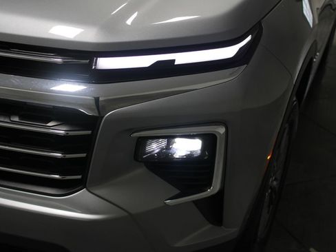 Used 2024 Chevrolet Traverse LT image 55