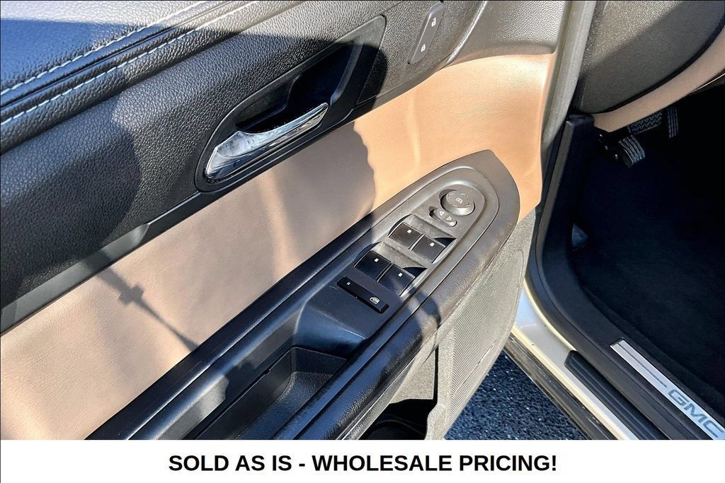 Used 2014 GMC Acadia SLT AWD/4WD image 24