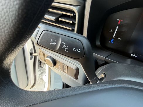 New 2026 Ford Maverick XL FWD image 15