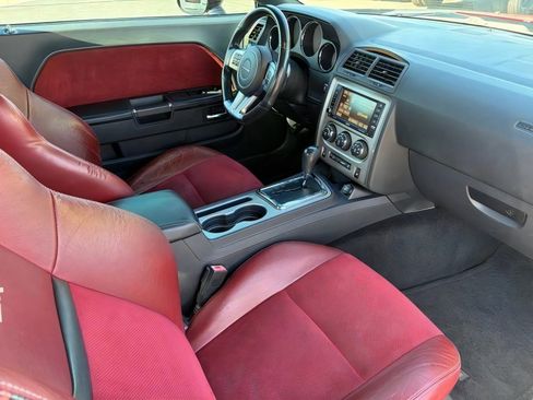 Used 2013 Dodge Challenger SRT8 w/ Harman Kardon Audio Group RWD image 11