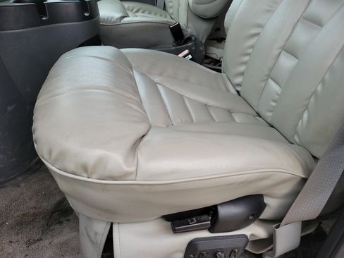 Used 2007 Ford E-450 and Econoline 450 image 13