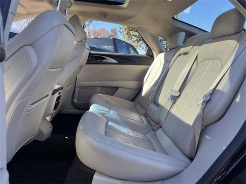 Used 2020 Lincoln MKZ Reserve w/ Elements Package image 10