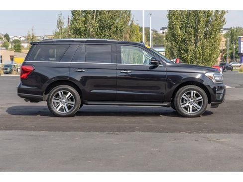 Used 2024 Ford Expedition Limited image 2