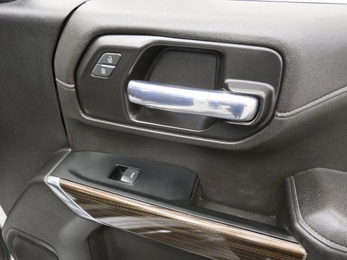 Used 2023 Chevrolet Silverado 2500 LT w/ Convenience Package image 18