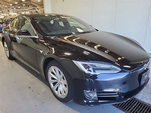 Used 2018 Tesla Model S 75D AWD/4WD image 4