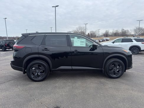 New 2026 Nissan Rogue SV image 4