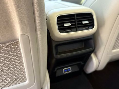 Used 2025 Mercedes-Benz GLE 450e 4MATIC image 15