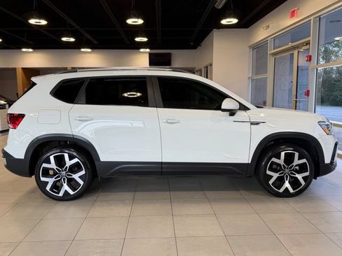 Used 2023 Volkswagen Taos SEL AWD/4WD image 15
