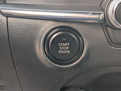 Used 2023 MAZDA MAZDA3 s FWD image 25