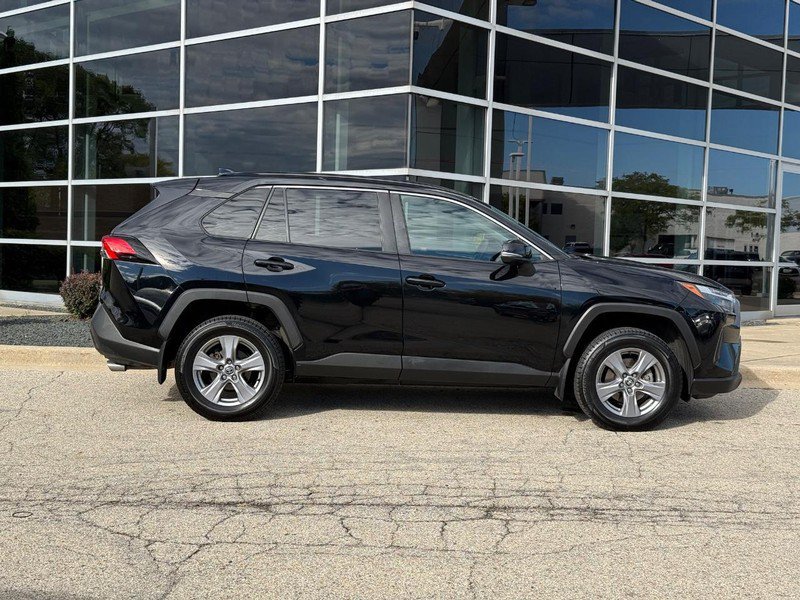 Used 2022 Toyota RAV4 XLE w/ Convenience Package AWD/4WD image 2