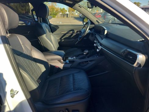 Certified 2023 Kia Telluride SX Prestige X-Pro image 7