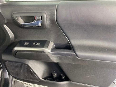 Used 2023 Toyota Tacoma TRD Sport image 22