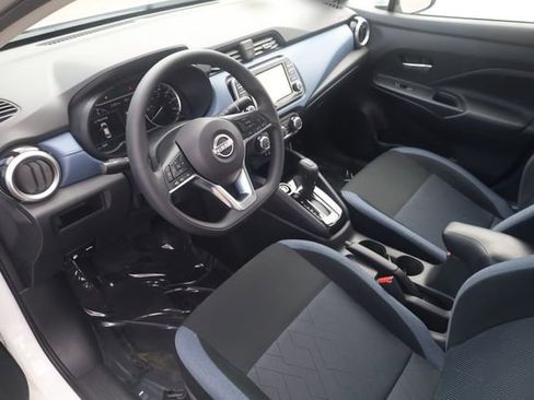 Certified 2025 Nissan Versa SV w/ Trunk Package FWD image 8