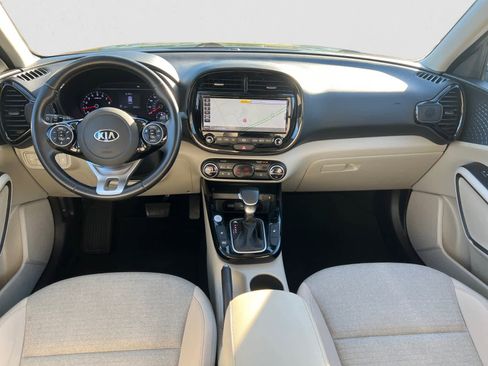 Certified 2020 Kia Soul EX image 12