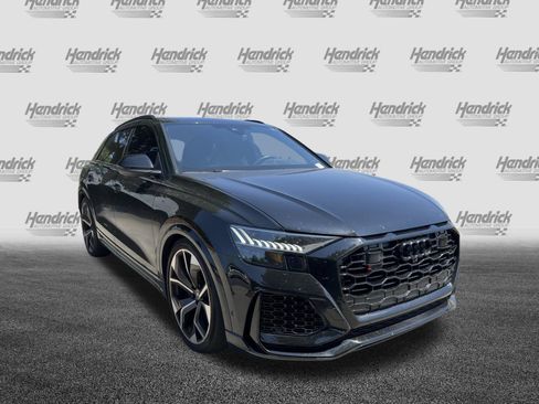 Used 2023 Audi RS Q8 AWD/4WD image 2