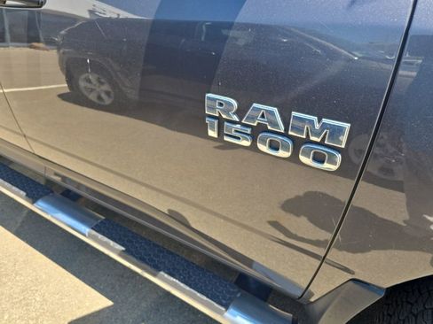 Used 2018 RAM 1500 Express AWD/4WD image 4
