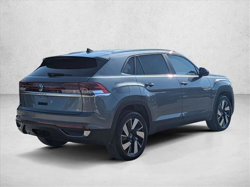 Used 2024 Volkswagen Atlas Cross Sport SE AWD/4WD image 5
