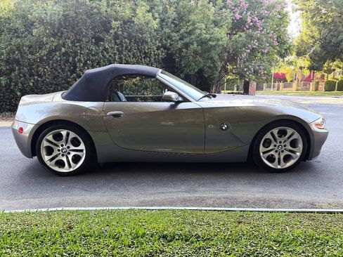 Used 2003 BMW Z4 3.0i RWD image 8
