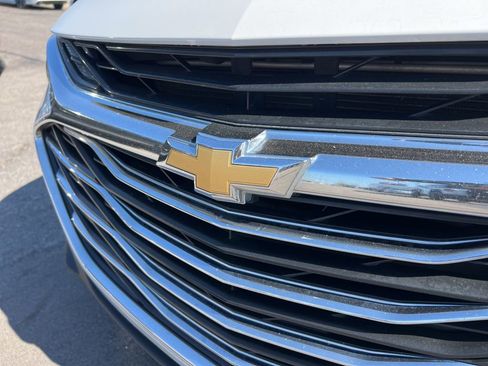 Used 2021 Chevrolet Malibu LT image 11