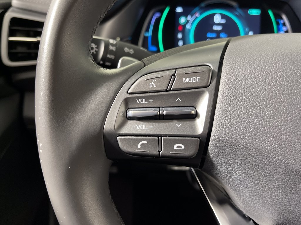Used 2022 Hyundai Ioniq Limited FWD image 28
