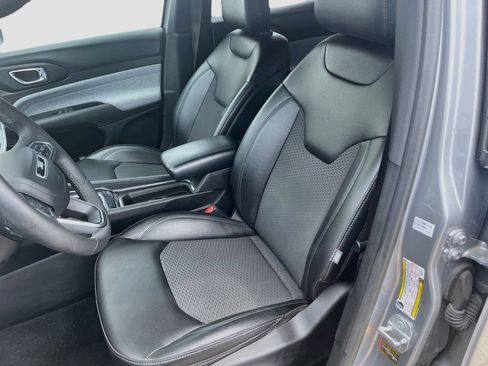 Used 2023 Jeep Compass Latitude w/ Convenience Group AWD/4WD image 20