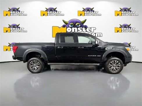 Used 2017 Nissan Titan PRO-4X image 4