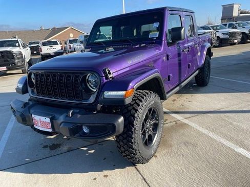 New 2026 Jeep Gladiator Sport AWD/4WD image 1