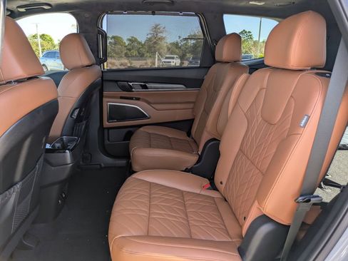 Certified 2025 Kia Telluride SX X-Line image 19