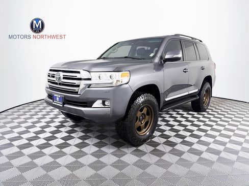 Used 2016 Toyota Land Cruiser AWD/4WD image 1