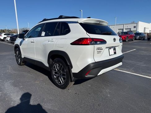 New 2026 Toyota Corolla Cross XLE image 4