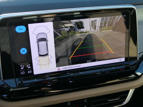 Used 2024 Volkswagen Atlas Cross Sport SE image 18