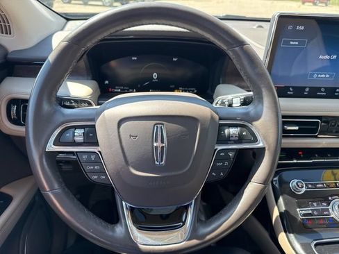 Used 2023 Lincoln Nautilus Reserve AWD/4WD image 24