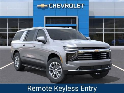 New 2026 Chevrolet Suburban LT w/ Comfort Package AWD/4WD image 8