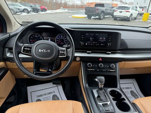 Used 2024 Kia Carnival LX image 22