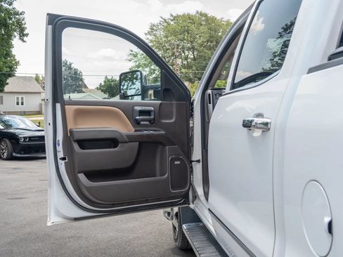 Used 2019 GMC Sierra 3500 Denali w/ Duramax Plus Package AWD/4WD image 13