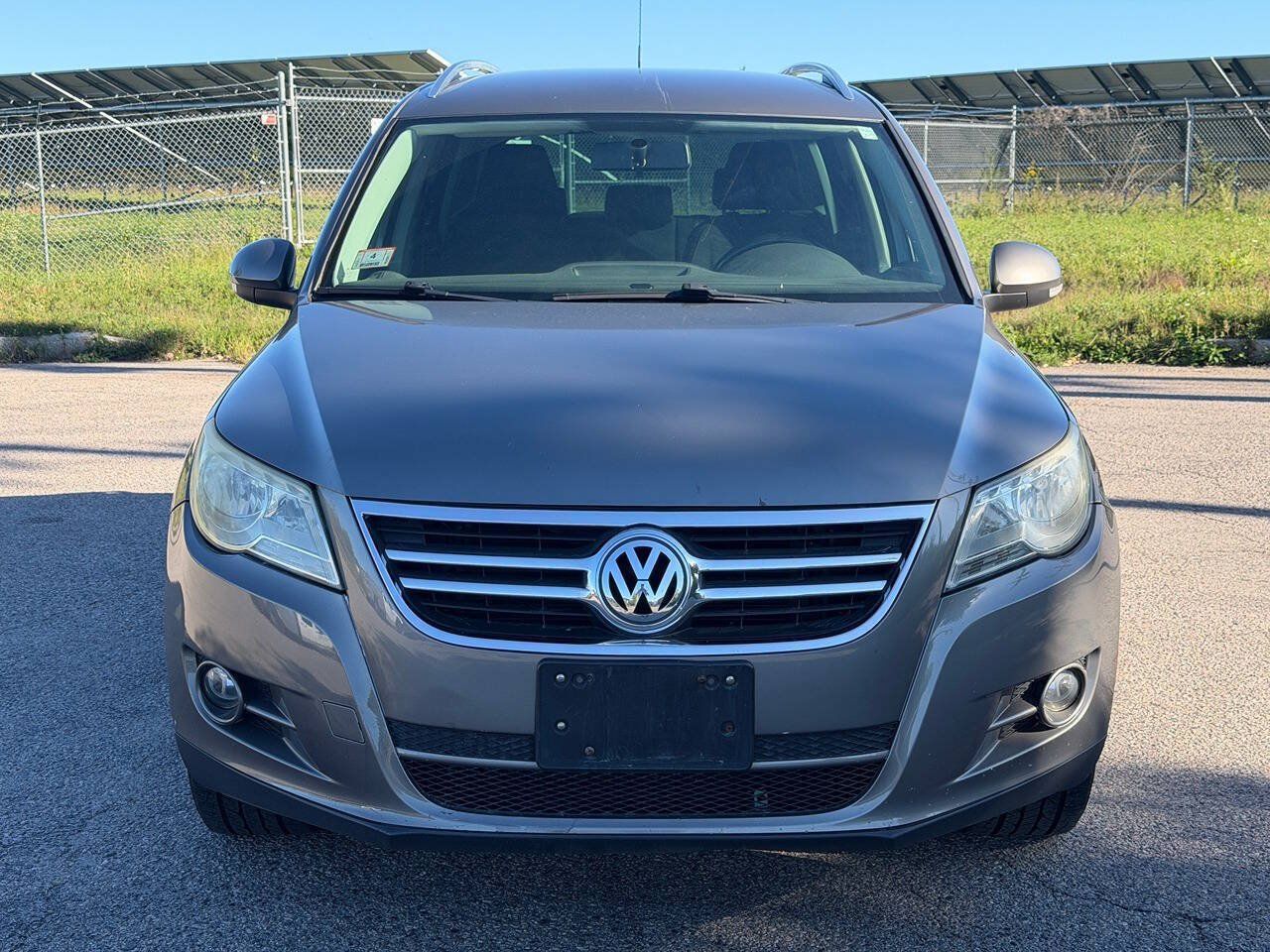 Used 2009 Volkswagen Tiguan SE AWD/4WD image 8