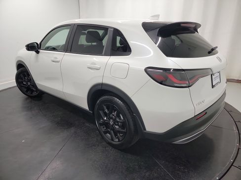 Certified 2025 Honda HR-V Sport image 6