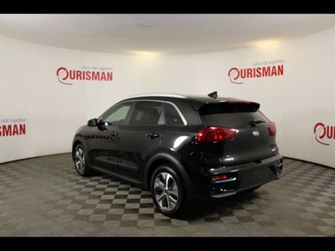 Used 2020 Kia Niro EX Premium w/ Cold Weather Package FWD image 5
