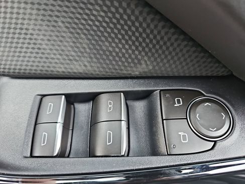 New 2026 Chevrolet Equinox RS AWD/4WD image 29