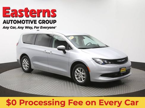 Used 2023 Chrysler Voyager LX FWD image 49