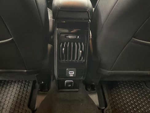 Used 2025 Jeep Compass Trailhawk w/ Trailer Tow Group AWD/4WD image 9