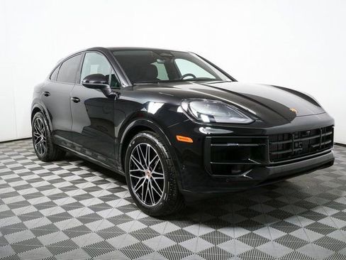New 2026 Porsche Cayenne AWD image 1